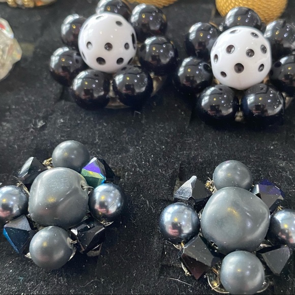 Lot Of Vintage Clip On Earrings 9 Pairs - Picture 7 of 15